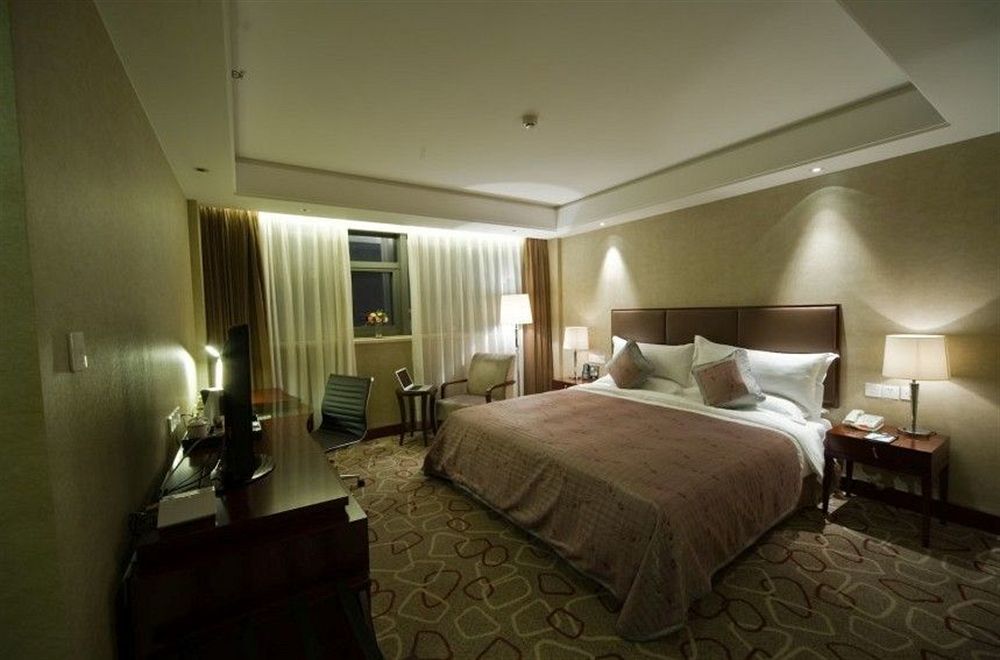Doubletree By Hilton Shanghai Jing'An Экстерьер фото